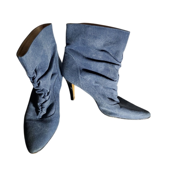 Manolo Blahnik Booties - Picture 2 of 13